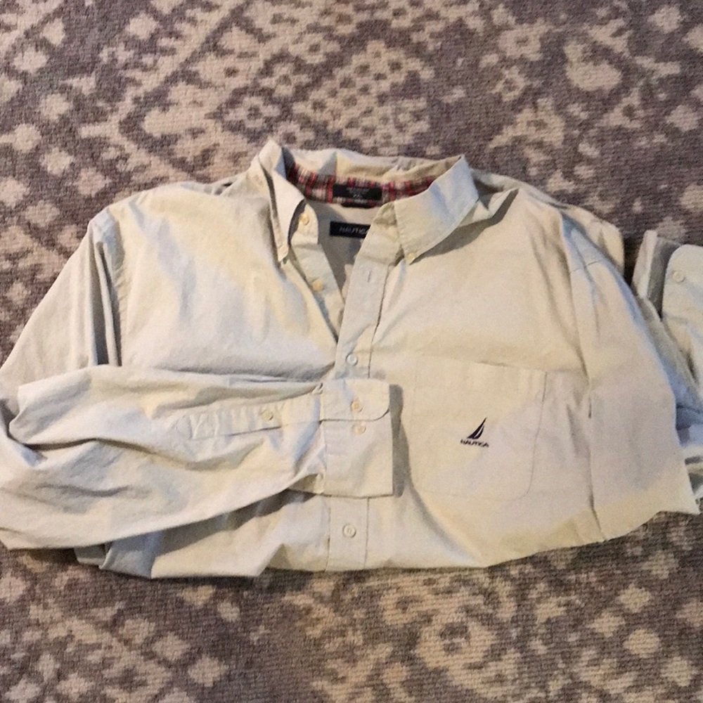 Nautica men’s button down shirt